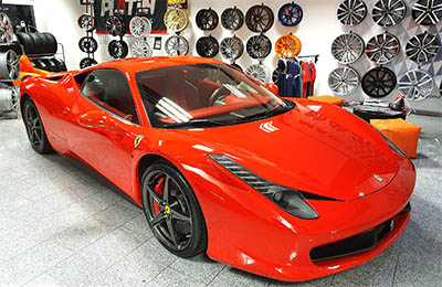 Ferrari_Italia_nejkola.jpg